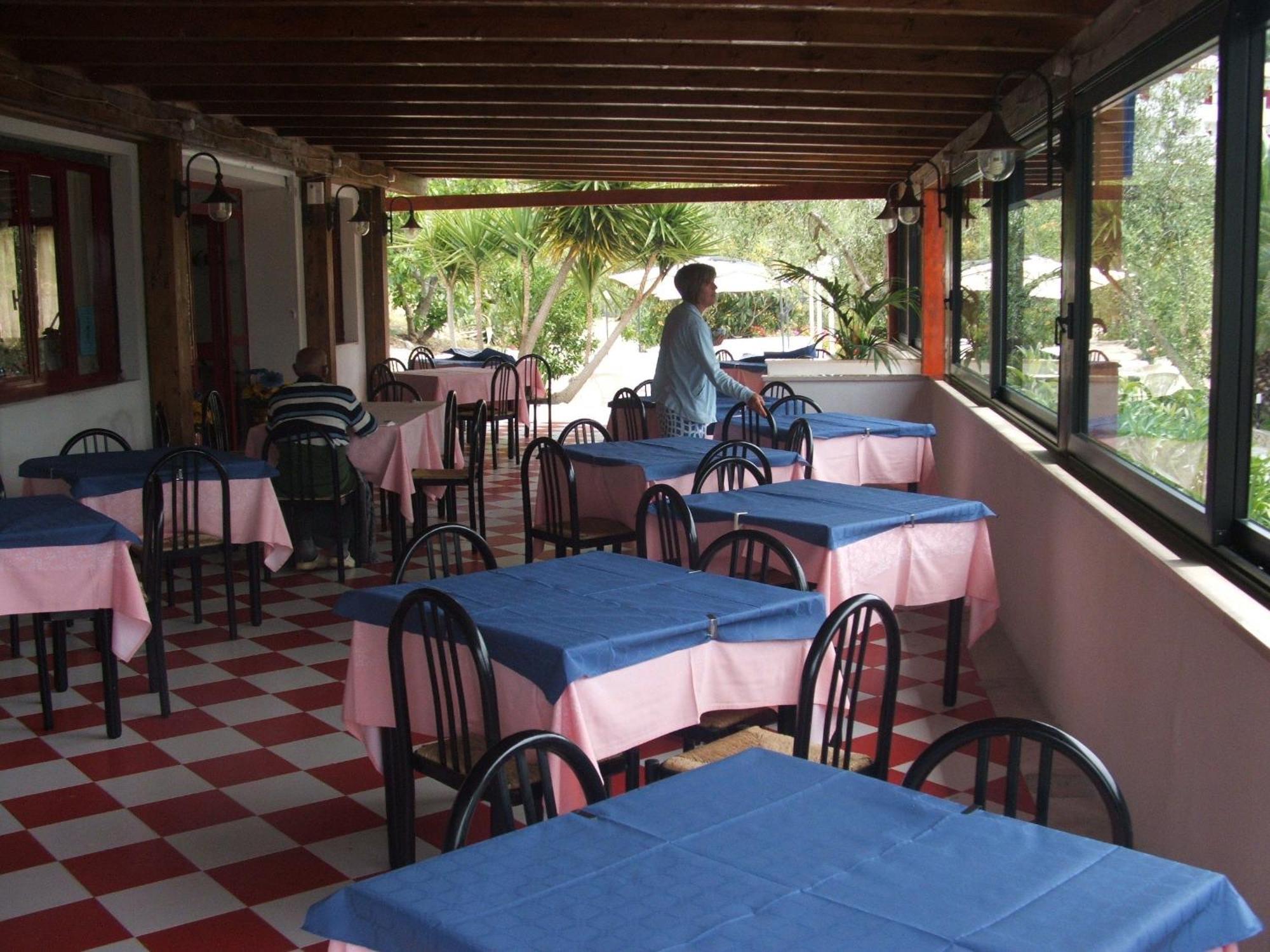 Hotel Piccolo Paradiso Peschici Exterior photo